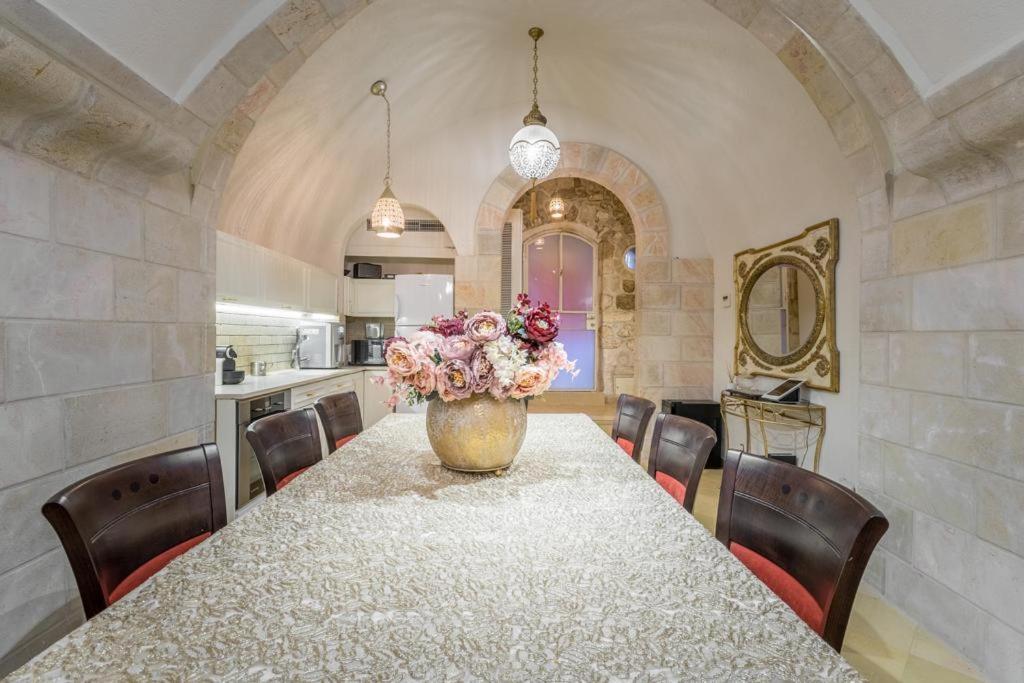 Western Wall Luxury House - Avraham エルサレム エクステリア 写真