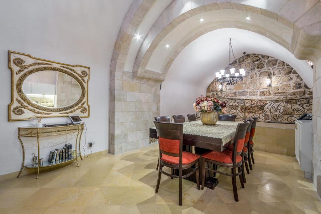 Western Wall Luxury House - Avraham エルサレム エクステリア 写真