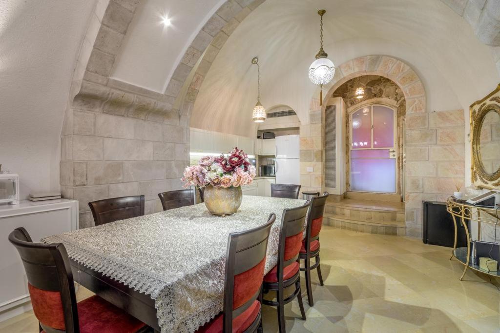Western Wall Luxury House - Avraham エルサレム エクステリア 写真