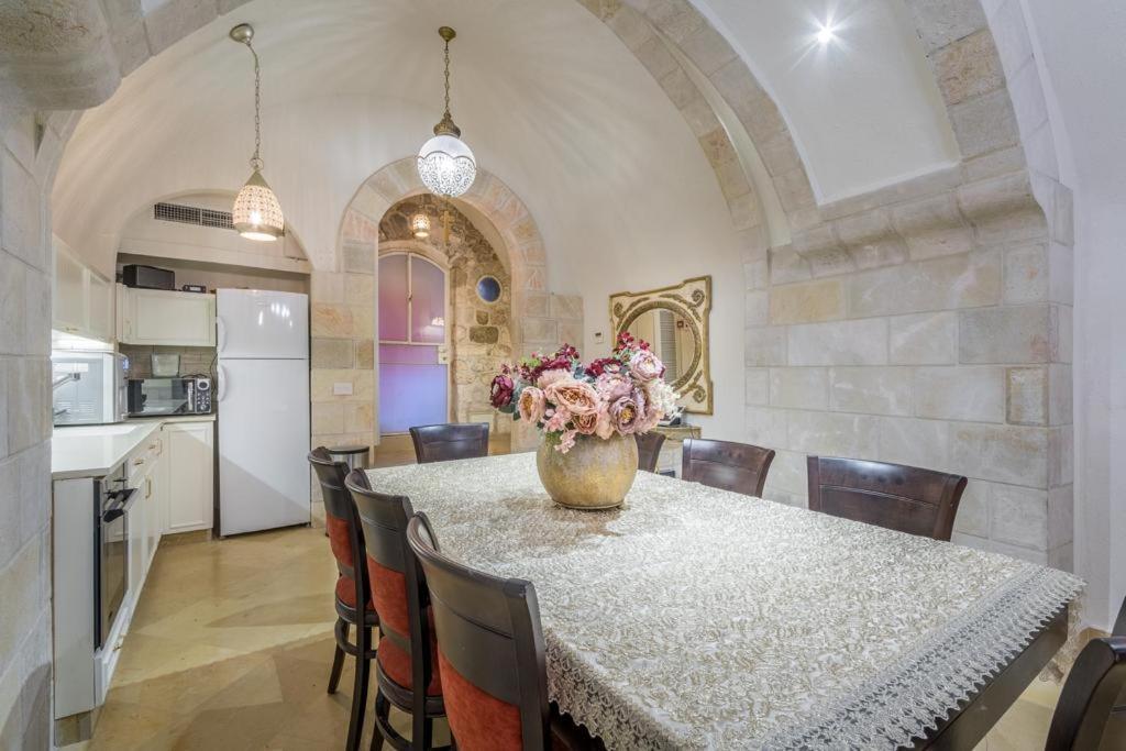 Western Wall Luxury House - Avraham エルサレム エクステリア 写真